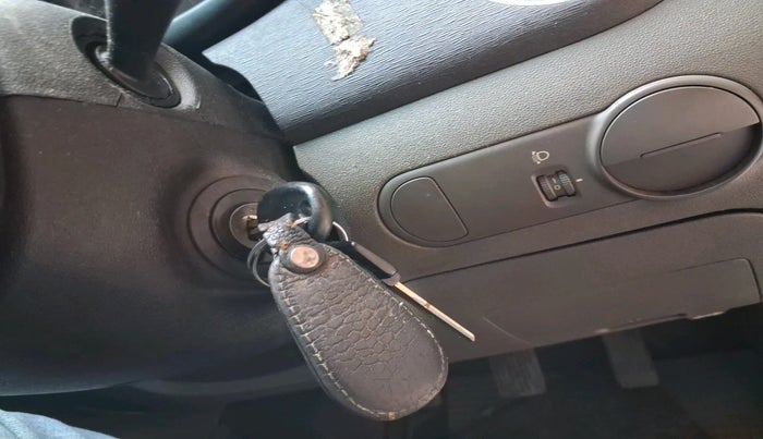 2010 Hyundai i10 MAGNA 1.1, Petrol, Manual, 2,46,879 km, interior