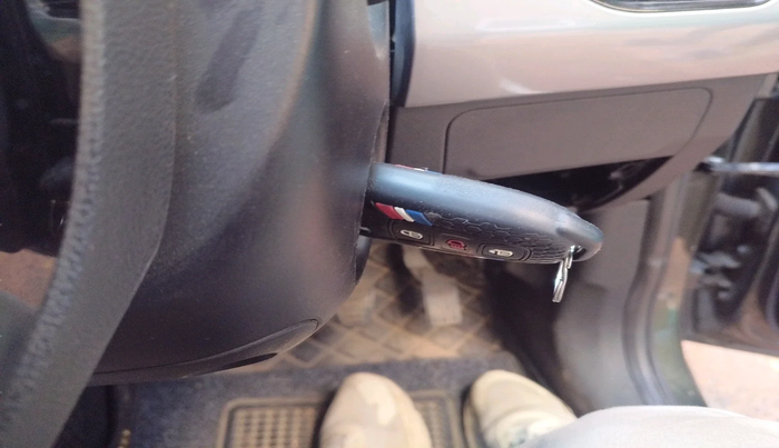 2023 Tata NEXON XM PLUS SUNROOF PETROL, Petrol, Manual, 58,070 km, interior