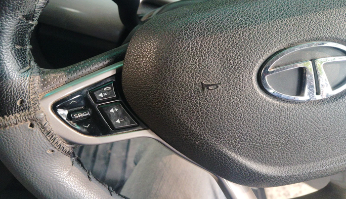 2015 Tata Safari Storme 2.2 EX 4X2, Diesel, Manual, 71,428 km, interior