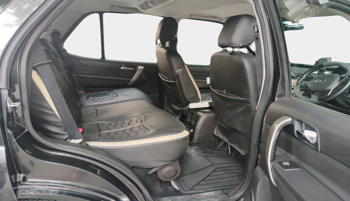 2015 Tata Safari Storme 2.2 EX 4X2, Diesel, Manual, 71,428 km, interior