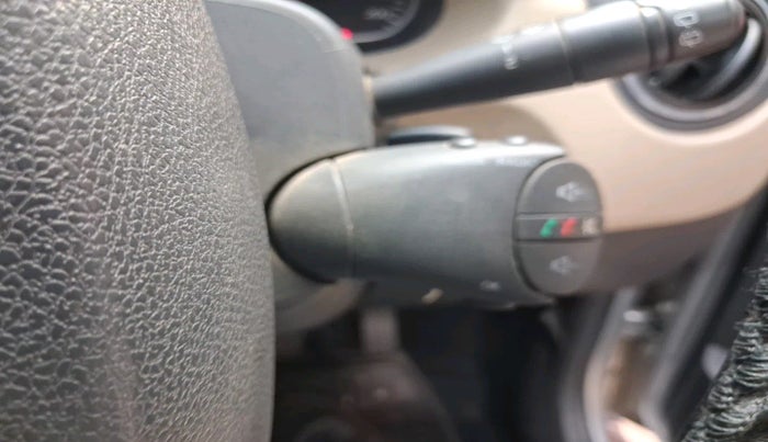 2014 Renault Duster RXL PETROL, Petrol, Manual, 1,47,005 km, interior