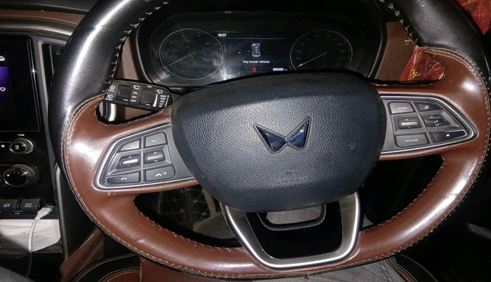 2023 Mahindra SCORPIO-N Z6 DIESEL MT 2WD 7 STR, Diesel, Manual, 88,089 km, interior