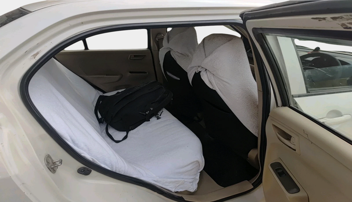 2015 Maruti Swift Dzire LXI, Petrol, Manual, 2,71,280 km, interior