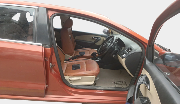 2014 Volkswagen Polo HIGHLINE1.2L, Petrol, Manual, 73,547 km, interior