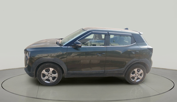 2024 Mahindra XUV 3XO MX3 1.2 L TCMPFi, Petrol, Manual, 11,663 km, exterior