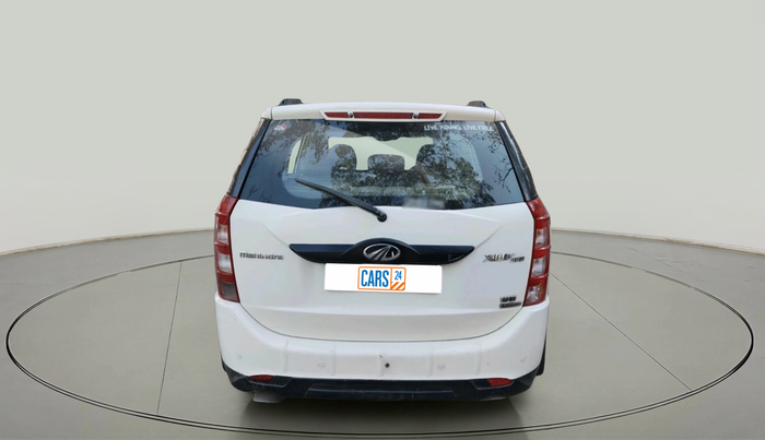 2016 Mahindra XUV500 W6 AT 1.99, Diesel, Automatic, 83,108 km, exterior