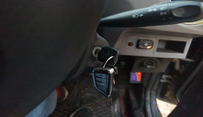 2011 Toyota Etios G, Petrol, Manual, 1,22,240 km, interior