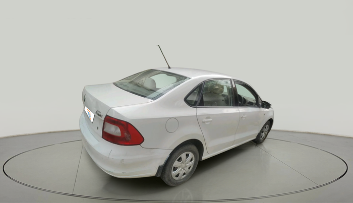 2011 Skoda Rapid 1.6 MPI ACTIVE, Petrol, Manual, 36,504 km, exterior