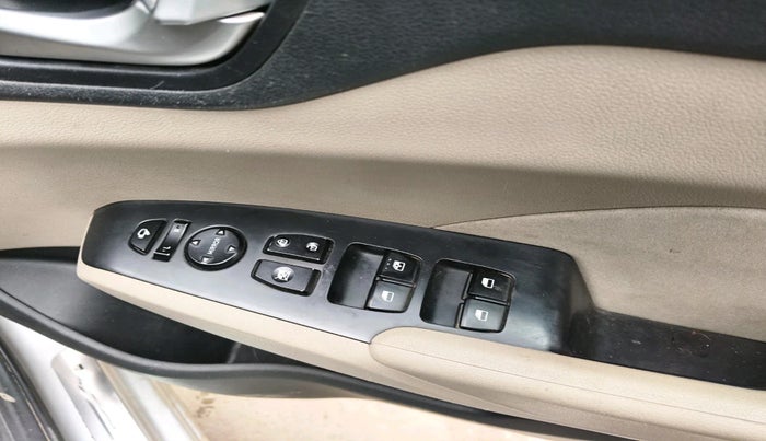 2017 Hyundai Verna 1.6 CRDI SX + AT, Diesel, Automatic, 70,260 km, interior