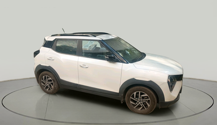 2024 Mahindra XUV 3XO AX5L 1.2 TGDi AT, Petrol, Automatic, 4,101 km, exterior