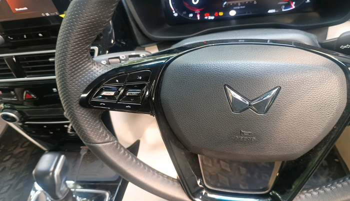 2024 Mahindra XUV 3XO AX5L 1.2 TGDi AT, Petrol, Automatic, 4,101 km, interior