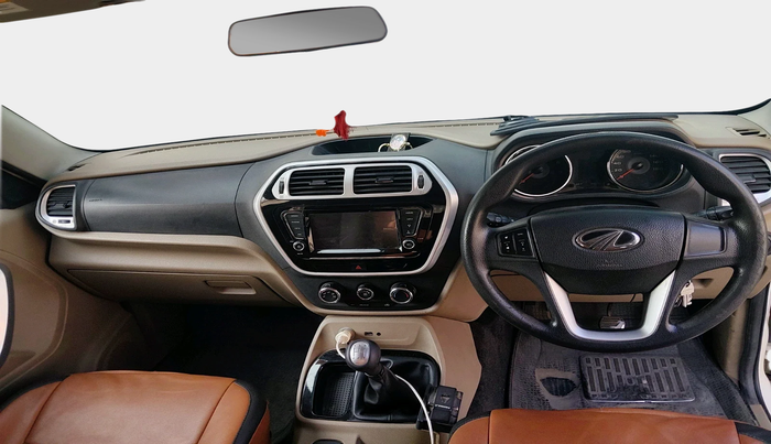 2016 Mahindra TUV300 T8, Diesel, Manual, 1,05,030 km, interior