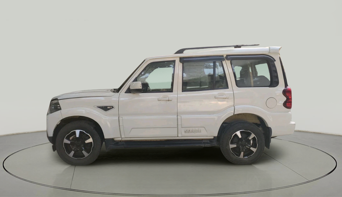 2018 Mahindra Scorpio S7, Diesel, Manual, 55,620 km, exterior