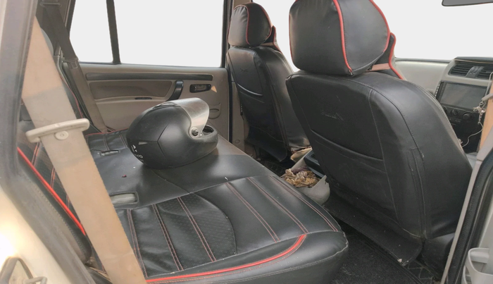 2017 Mahindra Scorpio S4 PLUS 1.99 INTELLI-HYBRID, Diesel, Manual, 1,45,958 km, interior