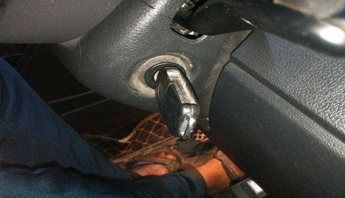 2017 Volkswagen Polo COMFORTLINE 1.2L, Petrol, Manual, 1,00,541 km, interior