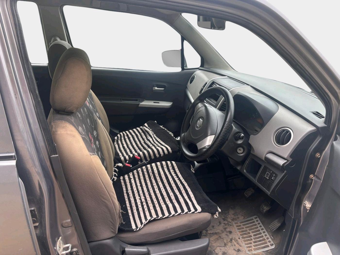 2011 Maruti Wagon R 1.0 LXI LPG, Petrol, Manual, 57,555 km, interior