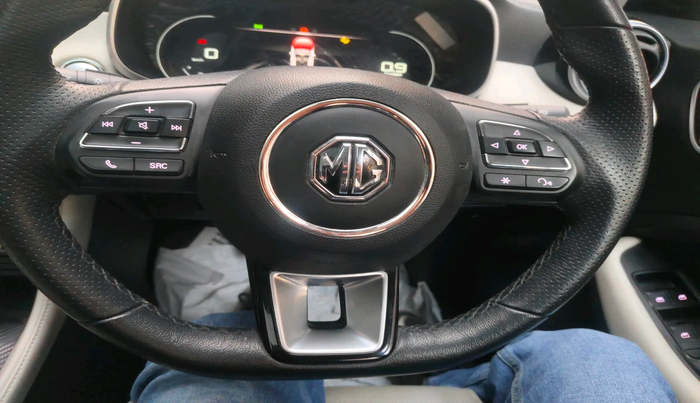 2023 MG ASTOR SAVVY 1.5 CVT, Petrol, Automatic, 15,850 km, interior