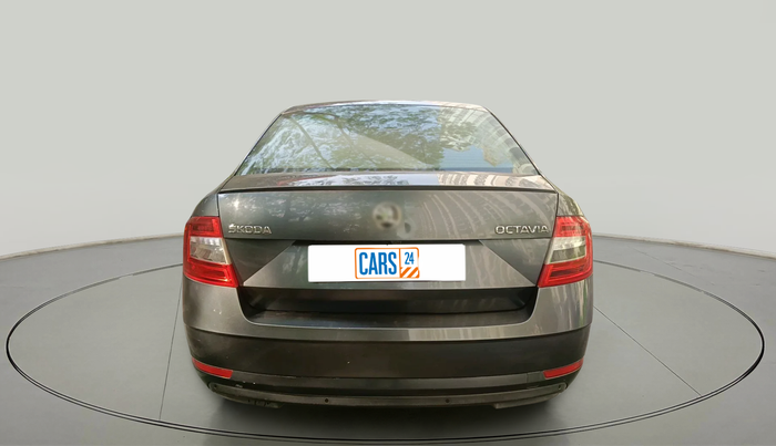 2019 Skoda Octavia STYLE 1.8 TSI AT, Petrol, Automatic, 1,39,851 km, exterior