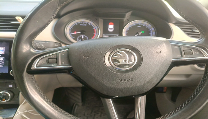 2019 Skoda Octavia STYLE 1.8 TSI AT, Petrol, Automatic, 1,39,851 km, interior