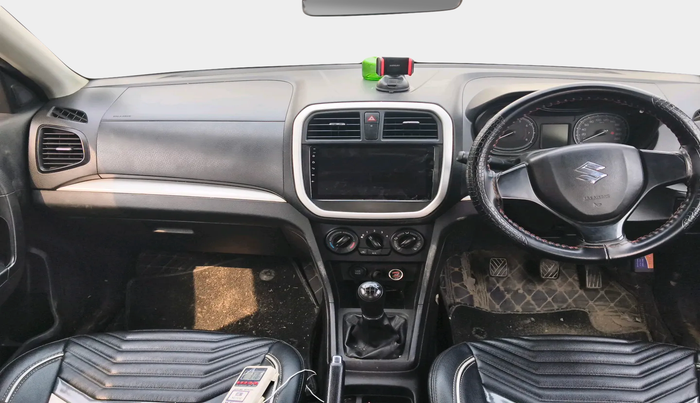 2022 Maruti Vitara Brezza LXI, Petrol, Manual, 44,753 km, interior