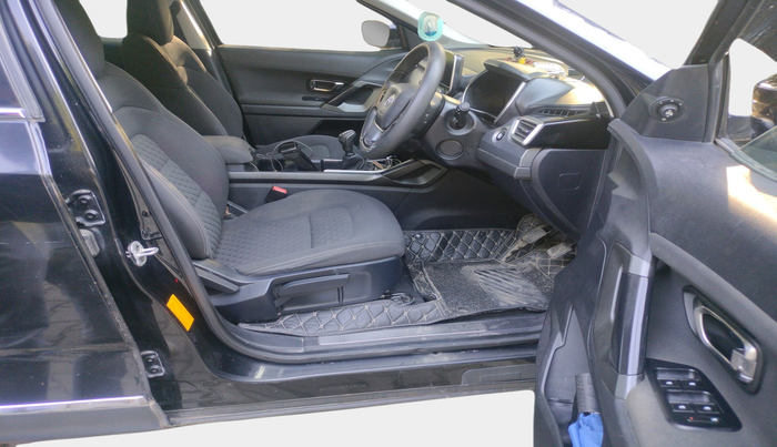 2020 Tata Harrier XT PLUS 2.0L KRYOTEC DARK EDITON, Diesel, Manual, 71,887 km, interior