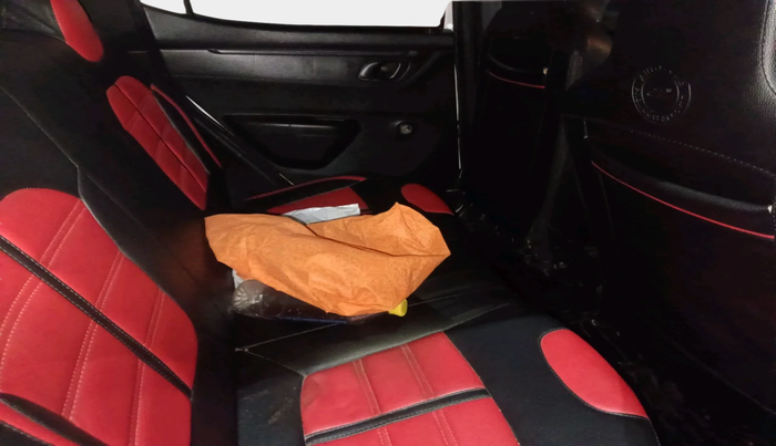 2017 Renault Kwid RXT 1.0, Petrol, Manual, 52,951 km, interior