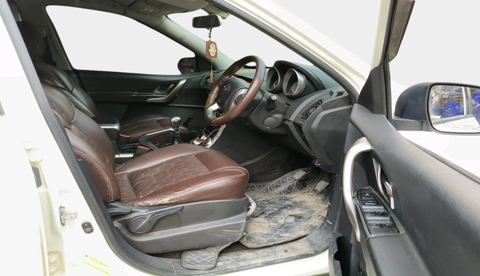 2019 Mahindra XUV500 W7, Diesel, Manual, 80,419 km, interior