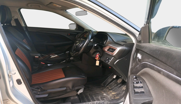 2023 Maruti BREZZA VXI SMART HYBRID, Petrol, Manual, 44,354 km, interior