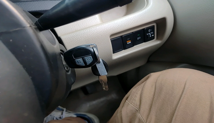 2014 Maruti Swift Dzire VXI, Petrol, Manual, 74,318 km, interior