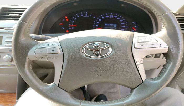 2011 Toyota Camry W1 MT, Petrol, Manual, 31,225 km, interior