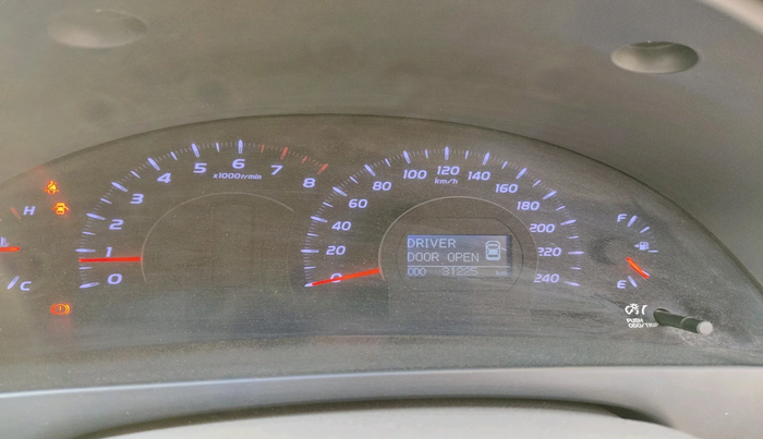 2011 Toyota Camry W1 MT, Petrol, Manual, 31,225 km, interior