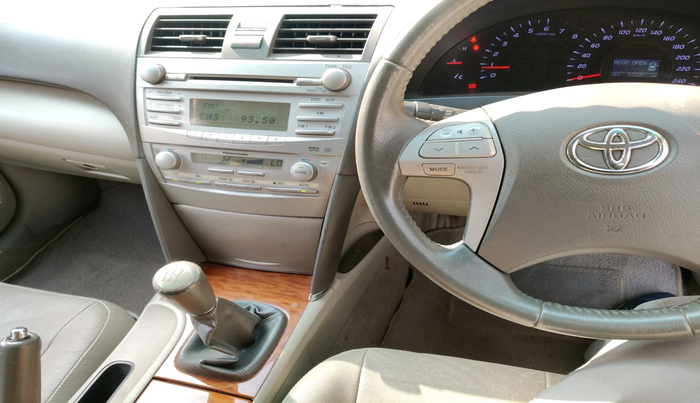 2011 Toyota Camry W1 MT, Petrol, Manual, 31,225 km, interior