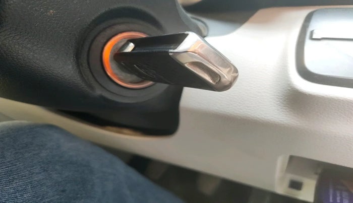 2019 Mahindra XUV300 W4 1.5 DIESEL, Diesel, Manual, 68,518 km, interior