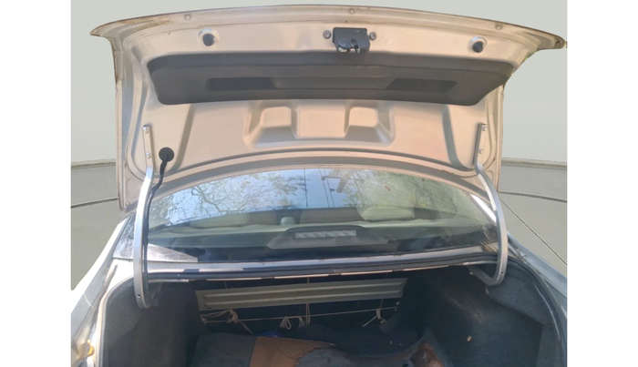 2011 Volkswagen Vento TRENDLINE 1.6, Petrol, Manual, 53,467 km, exterior