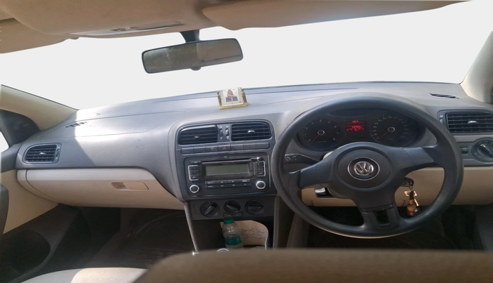 2011 Volkswagen Vento TRENDLINE 1.6, Petrol, Manual, 53,467 km, interior