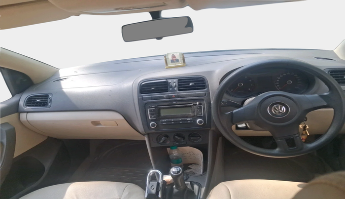 2011 Volkswagen Vento TRENDLINE 1.6, Petrol, Manual, 53,467 km, interior