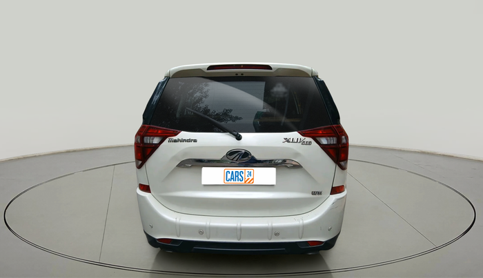 2018 Mahindra XUV500 W11, Diesel, Manual, 72,401 km, exterior