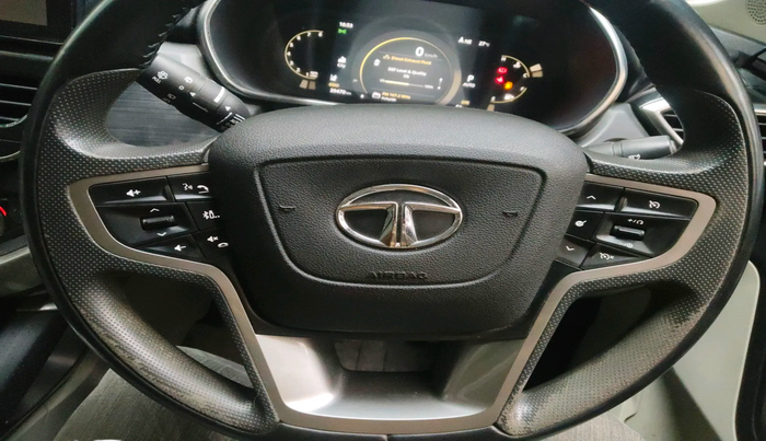 2023 Tata Safari XZA PLUS O 7STR, Diesel, Automatic, 39,470 km, interior