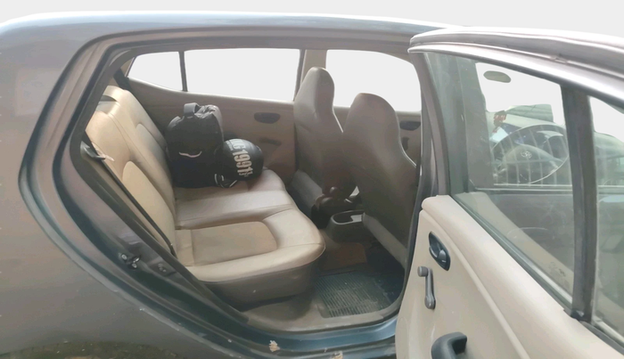 2013 Hyundai i10 ERA 1.1, Petrol, Manual, 79,695 km, interior