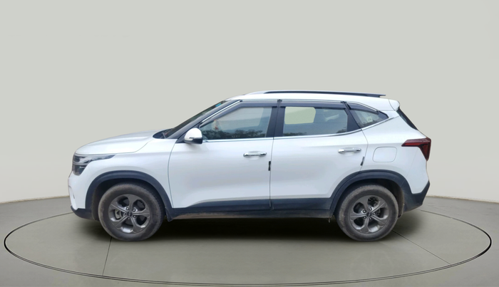 2024 KIA SELTOS  HTK PLUS 1.5 PETROL MT, Petrol, Manual, 15,404 km, exterior