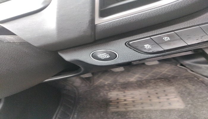 2024 KIA SELTOS  HTK PLUS 1.5 PETROL MT, Petrol, Manual, 15,404 km, interior