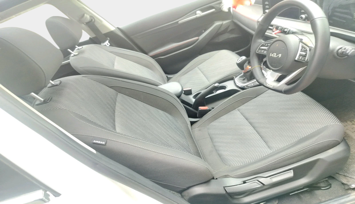 2024 KIA SELTOS  HTK PLUS 1.5 PETROL MT, Petrol, Manual, 15,404 km, interior