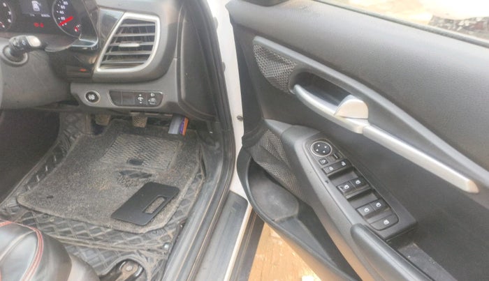 2021 KIA SELTOS HTK PLUS 1.5, Petrol, Manual, 60,809 km, interior