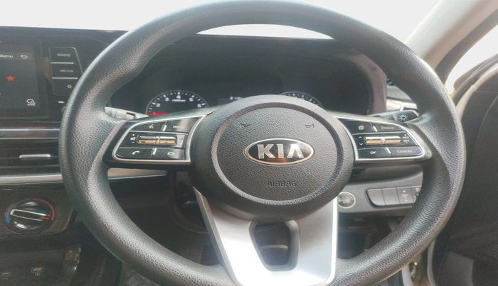 2021 KIA SELTOS HTK PLUS 1.5, Petrol, Manual, 60,809 km, interior