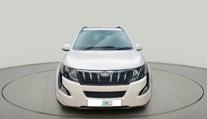 2017 Mahindra XUV500 W10 AT, Diesel, Automatic, 71,622 km, exterior