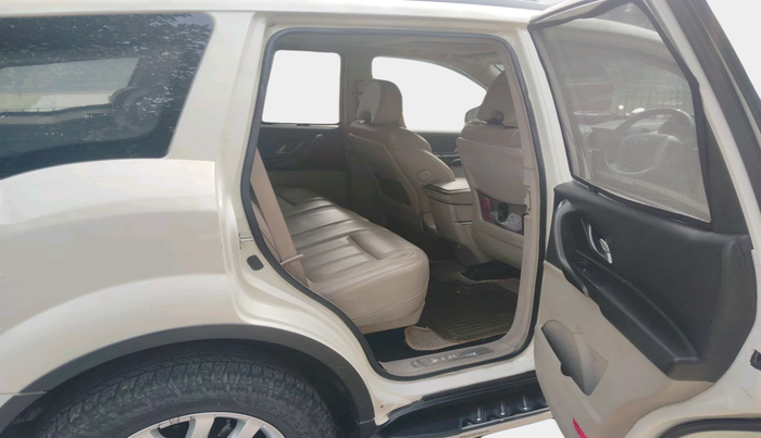 2017 Mahindra XUV500 W10 AT, Diesel, Automatic, 71,622 km, interior