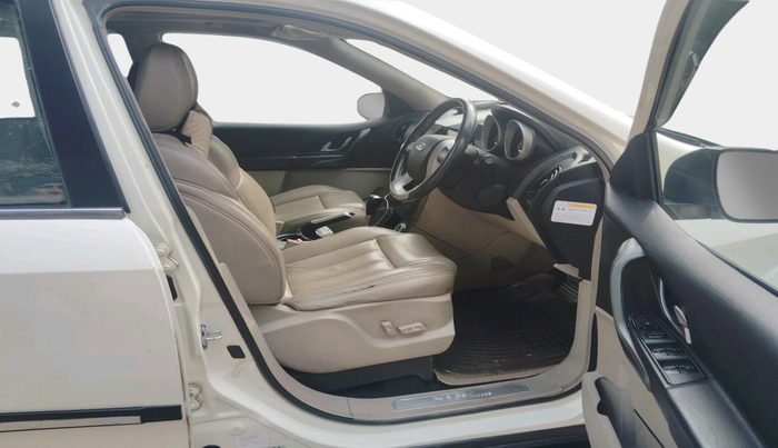 2017 Mahindra XUV500 W10 AT, Diesel, Automatic, 71,622 km, interior