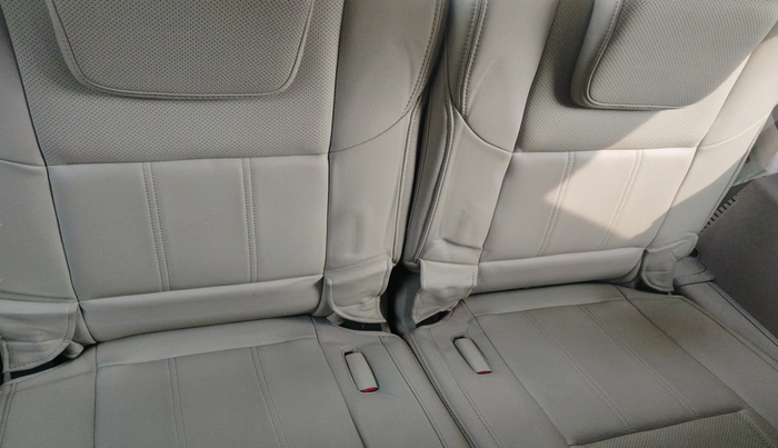 2017 Mahindra XUV500 W10 AT, Diesel, Automatic, 71,622 km, interior