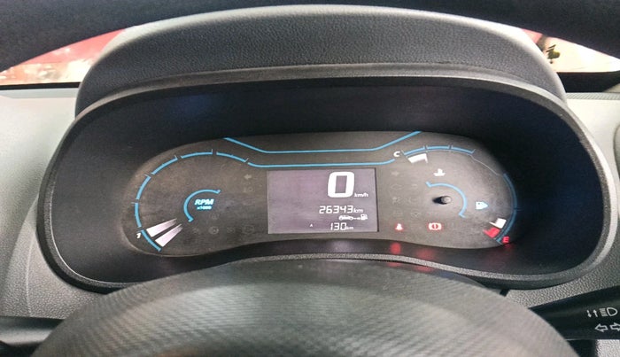 2020 Renault Kwid RXT 1.0 (O), Petrol, Manual, 26,343 km, interior