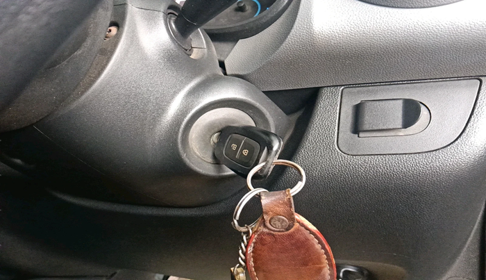 2020 Renault Kwid RXT 1.0 (O), Petrol, Manual, 26,343 km, interior